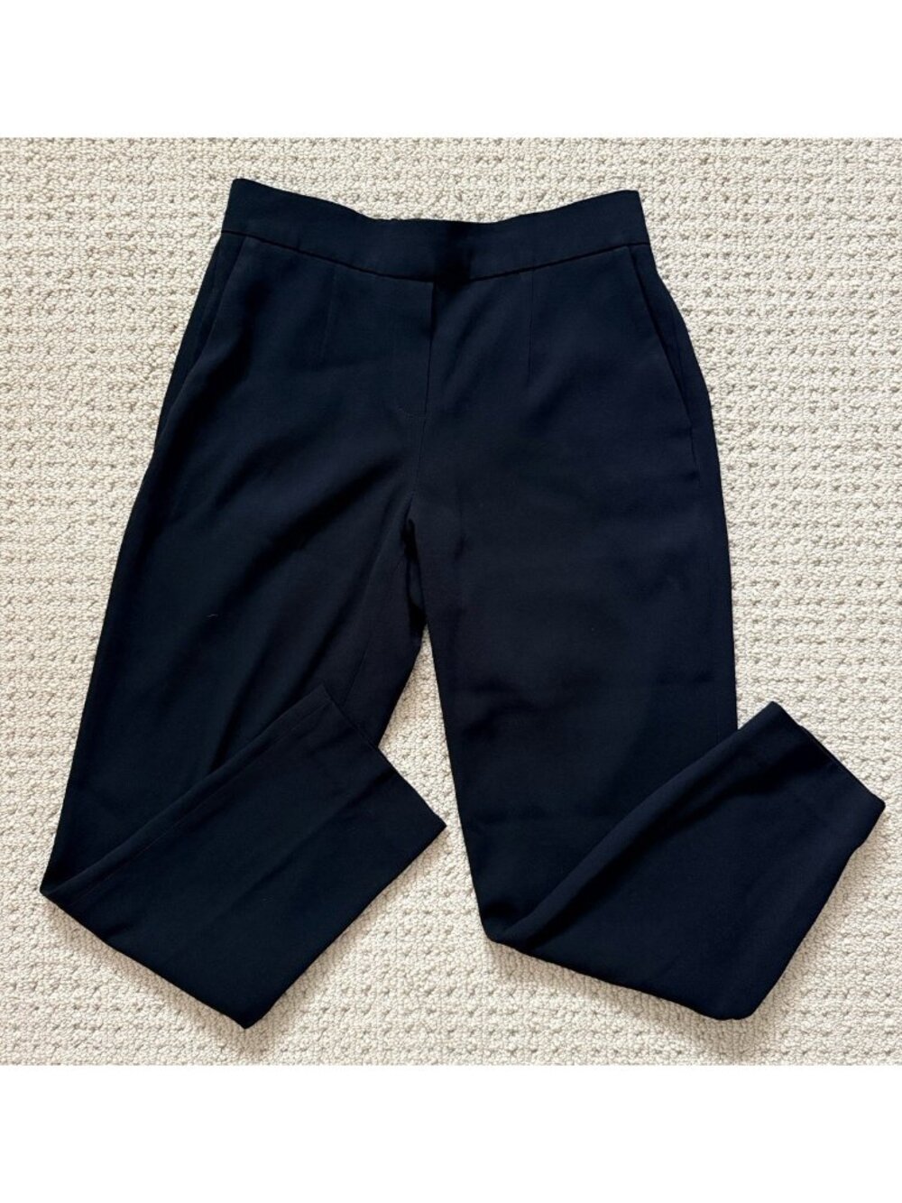 Aritzia Babaton Atelier Women's Size 0 Mid-Rise Straight Leg Dress Pants Black